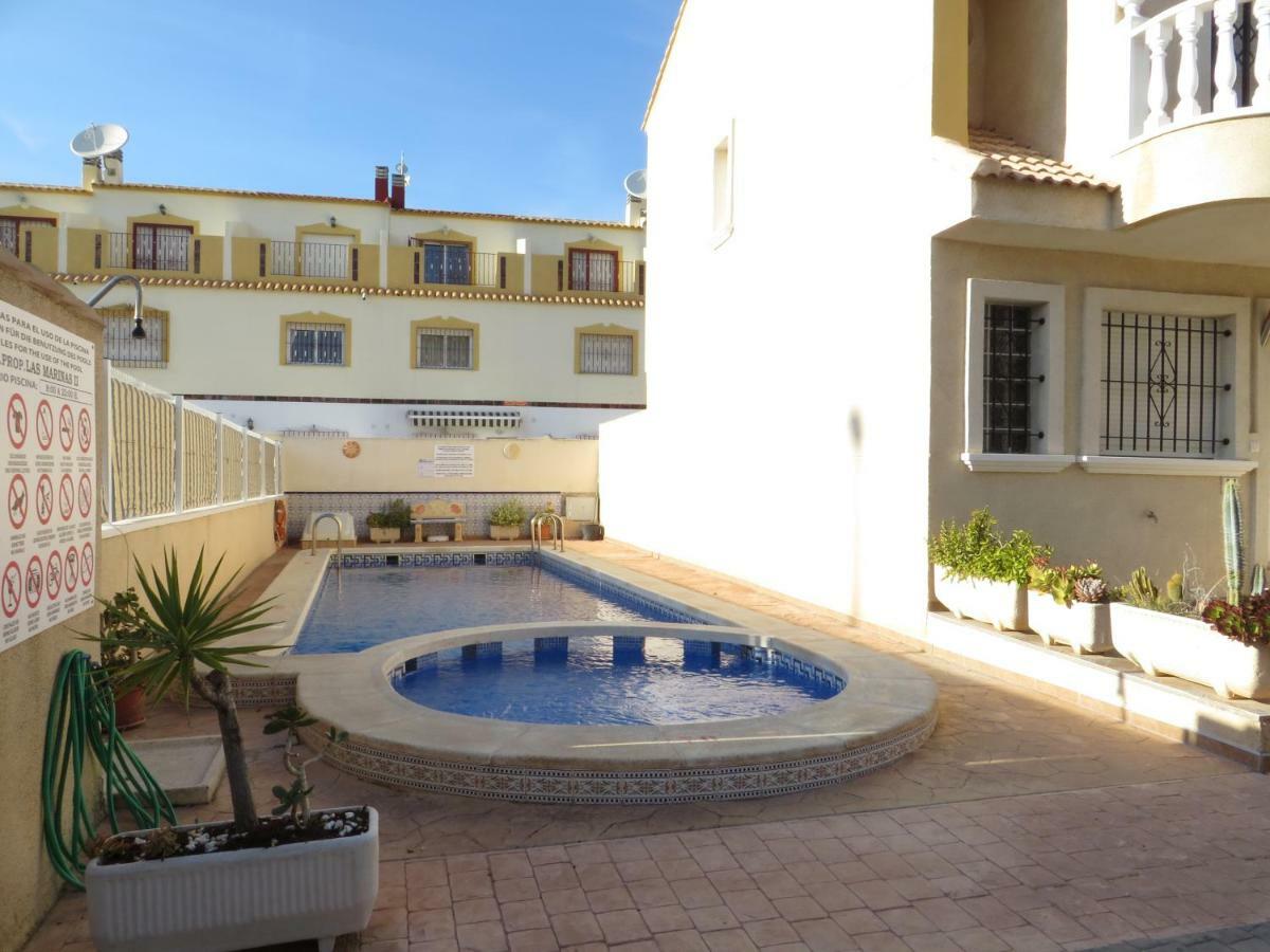 Casa Para Descanso Dehesa de Campoamor  外观 照片